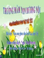 GAĐT Hoạt động tạo hình: Năn con giun cho gà, vịt.