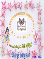 GDÂN đàn gà con trong sân rất hay