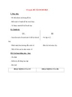 Giáo án lớp 2 môn Mỹ Thuật: Vẽ tranh: ĐỀ TÀI EM ĐI HỌC potx