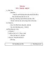 Giáo án lớp 4: Khoa học Tiết 4 : Nhiệt độ – nhiệt kế doc