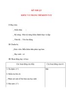 Giáo án lớp 4: KỸ THUẬT KHÂU VÀ TRANG TRÍ KHĂN TAY potx