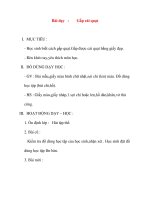 Giáo án lớp 1 môn Thủ Công: Bài dạy :Gấp cái quạt (tiết 1) pot