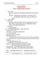 Giáo án âm nhạc lớp 2: Ôn tập hát bài: XOÈ HOA pot