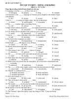 ÔN TẬP TNTHPT – TIẾNG ANH KPB12 pptx