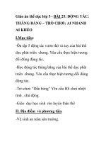 Giáo án thể dục lớp 5 - BÀI 25: ĐỘNG TÁC: THĂNG BẰNG – TRÒ CHƠI: AI NHANH AI KHÉO pdf