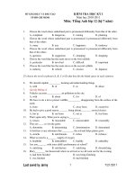 KIỂM TRA HỌC KỲ I Năm học 2010-2011 Môn: Tiếng Anh lớp 12 (hệ 7 năm) doc