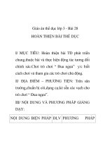 Giáo án thể dục lớp 3 - Bài 28 HOÀN THIỆN BÀI THỂ DỤC pptx