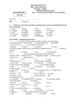 KIỂM TRA HỌC KỲ I Môn : Tiếng Anh Lớp 12 ppt