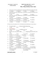 KIỂM TRA HỌC KỲ I – LẦN V Năm học 2010-2011 Môn: Tiếng Anh lớp 12 potx