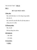 Giáo án đại số lớp 8 - Tiết 22: RÚT GỌN PHÂN THỨC pptx