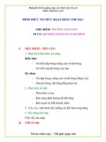 Giáo án chương trình đổi mới ĐỀ TÀI: ĐẬP BÓNG XUỐNG SÀN & BẮT BÓNG doc