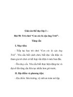 Giáo án thể dục lớp 2 – Bài 58: Trò chơi “Con cóc là cậu ông Trời”Tâng cầu docx