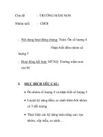 Giáo án mầm non chương trình đổi mới: Toán: Ôn số lượng 4 Nhận biết đếm nhóm số lượng 5 pdf