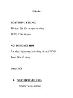 Giáo án mầm non chương trình đổi mới: Bật liên tục qua các vòng doc