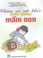 Chăm sóc sức khỏe trong trường mầm non part 1 potx