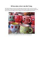 Đồ lưu niệm xì-tin ở chợ Bát Tràng pot