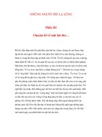 NHỮNG NGƯỜI TRẺ LẠ LÙNG Phần III : Chuyện kể về một bài thơ… potx