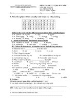 KIỂM TRA CHẤT LƯỢNG ĐẦU NĂM NĂM HỌC 2010-2011 Môn: TIẾNG ANH 12 pdf