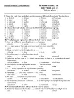 ĐỀ KIỂM TRA HỌC KỲ I MÔN TIẾNG ANH 12 - TRƯỜNG THPT PHAN ĐÌNH PHÙNG pptx