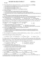 ĐỀ KIỂM TRA HỌC KỲ MÔN LÝ - MÃ SỐ 121 doc