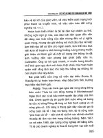 Giáo trình các thể loại báo chí và phát thanh part 7 ppsx