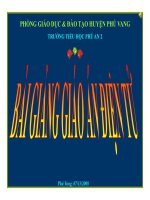 MÔN: KHOA HỌC Bài SỰ SINH SẢN VÀ NUÔI CON CỦA CHIM potx