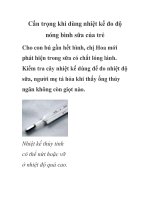 Cẩn trọng khi dùng nhiệt kế đo độ nóng bình sữa của trẻ docx