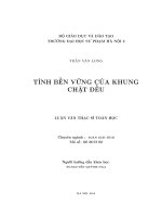 Tính bền vững của khung chặt đều
