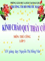 Thủ công: Cắt dán chữ V