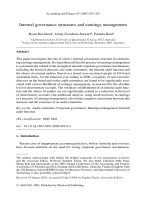 davidson et al - 2005 - internal governance structures and earnings management