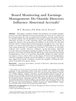 peasnell et al - 2005 - board monitoring and earnings management - do outside directors influence abnorm