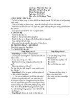 Tạo hình: Xé dán đàn cá