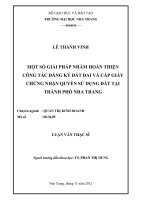 một số giải pháp nhằm hoàn thiện công tác đăng ký đất đai và cấp giấy chứng nhận quyền sử dụng đất tại thành phố nha trang