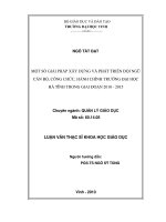 một số giải pháp xây dựng và phát triển đội ngũ cán bộ, công chức hành chính trường đại học hà tĩnh trong giai đoạn 2010 - 2015