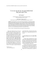 Cơ sở của việc dạy học cho người khiếm thính bằng ngôn ngữ kí hiệu