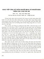 Giao tiếp ứng xử giữa người mua và người bán trên các chợ vỉa hè