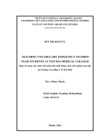 Teaching vocabulary explictly to first - year students at Yen Bai medical college = Dạy từ vựng cho sinh viên năm thứ nhất bằng cách cho nghĩa trực tiếp tại trư