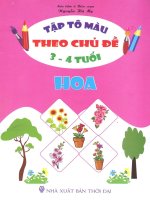 Bé tập tô màu theo chủ đề hoa