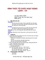 Bé Tom đánh răng