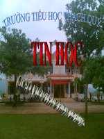 Em Tập thể thaovới trò chơi Golf