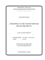 ẢNH HƯỞNG CỦA VIỆC NẮM GIỮ TIỀN MẶT ĐẾN GIÁ TRỊ CÔNG TY.PDF