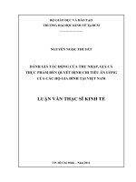 ĐÁNH GIÁ TÁC ĐỘNG CỦA THU NHẬP , GIÁ CẢ THỰC PHẨM ĐẾN QUYẾT ĐỊNH CHI TIÊU ĂN UỐNG CỦA CÁC HỘ GIA ĐÌNH TẠI VIỆT NAM.PDF