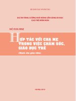 Hợp tác với cha mẹ trong việc chăm sóc và giáo dục trẻ (Dành cho giáo viên)