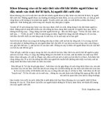 Em hãy phân tích tình huống gây cười trong truyện cười Lợn cưới, áo mới.