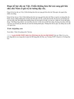 Đoạn kể lại hai chị em Việt, Chiến khiêng bàn thờ má sang gửi bên nhà chú Năm trong đoạn trích Những đứa con trong gia đình của Nguyễn Thi gây cho người đọc nhiều xúc động. Hãy phân tích