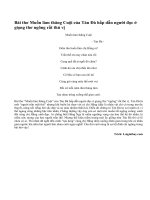 Chép lại chính xác một bài thơ 7 chữ đã học mà em thích nhất. Viết đoạn văn nêu ngắn gọn một lí do em thích bài thơ đã chép, trong đó có sử dụng dấu ngoặc đơn và dấu hai chấm