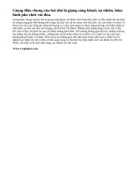 Em có nhận xét gi về giọng điệu của bài thơ Tức cảnh Pác Bó của Hồ Chí Minh