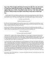 Bình luận ý thơ sau: Nhớ câu kiến ngãi bất vi - Làm người thế ấy cũng phi anh hùng.