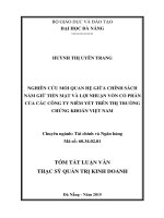Nghiên cứu mối quan hệ giữa chính sách nắm giữ tiền mặt và lợi nhuận vốn cổ phần của các công ty niêm yết trên thị trường chứng khoán việt nam 