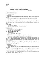 CỔNG TRƯỜNG MỞ RA